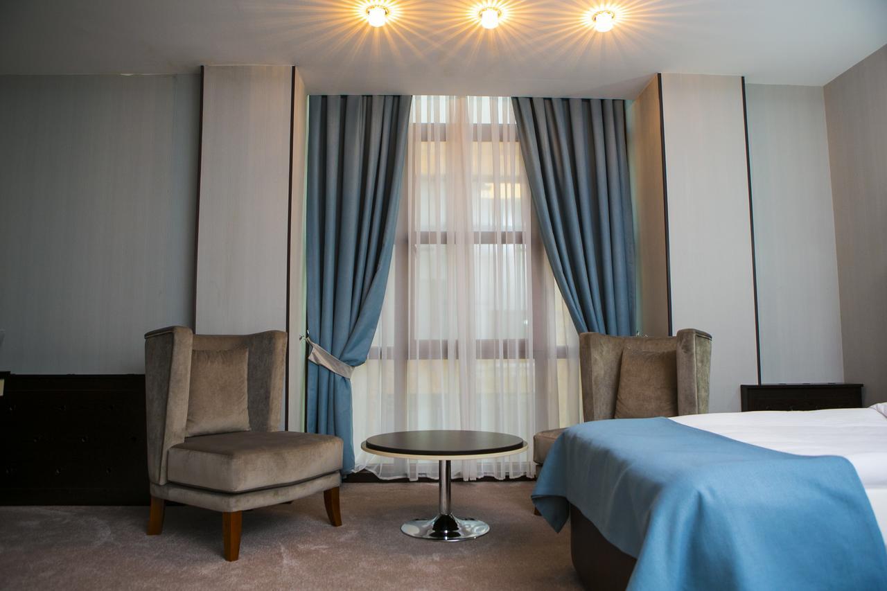 Azalea Hotel Баку Екстериор снимка