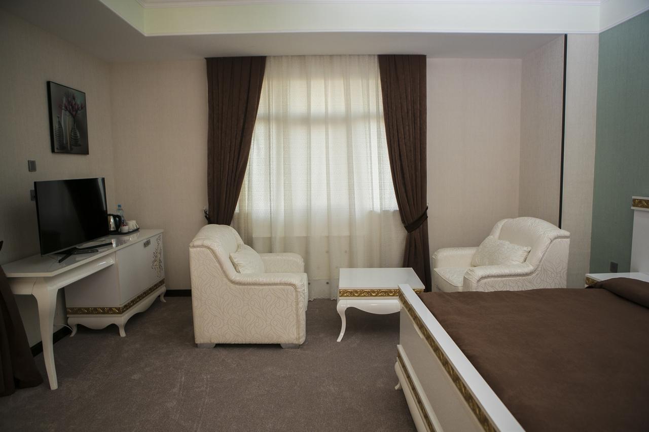Azalea Hotel Баку Екстериор снимка