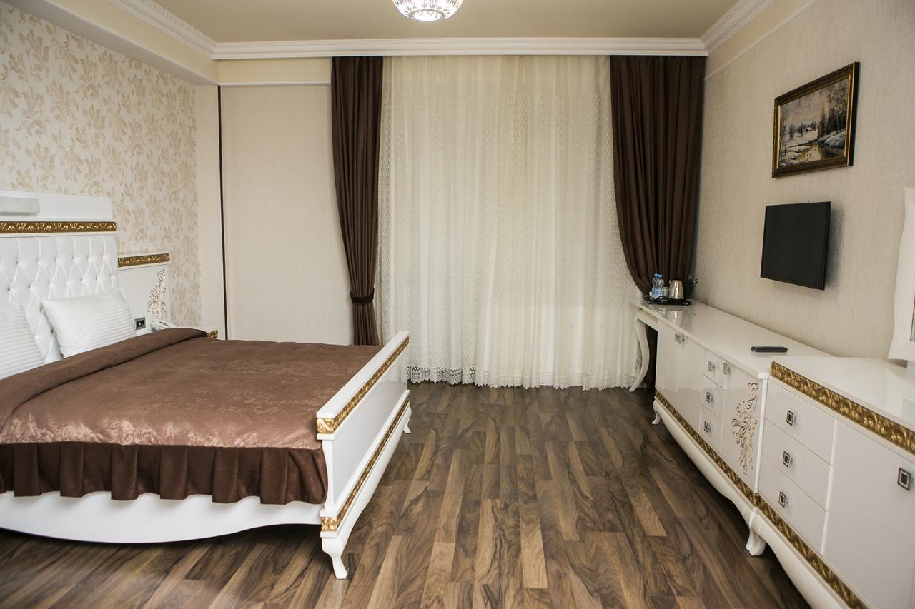 Azalea Hotel Баку Екстериор снимка